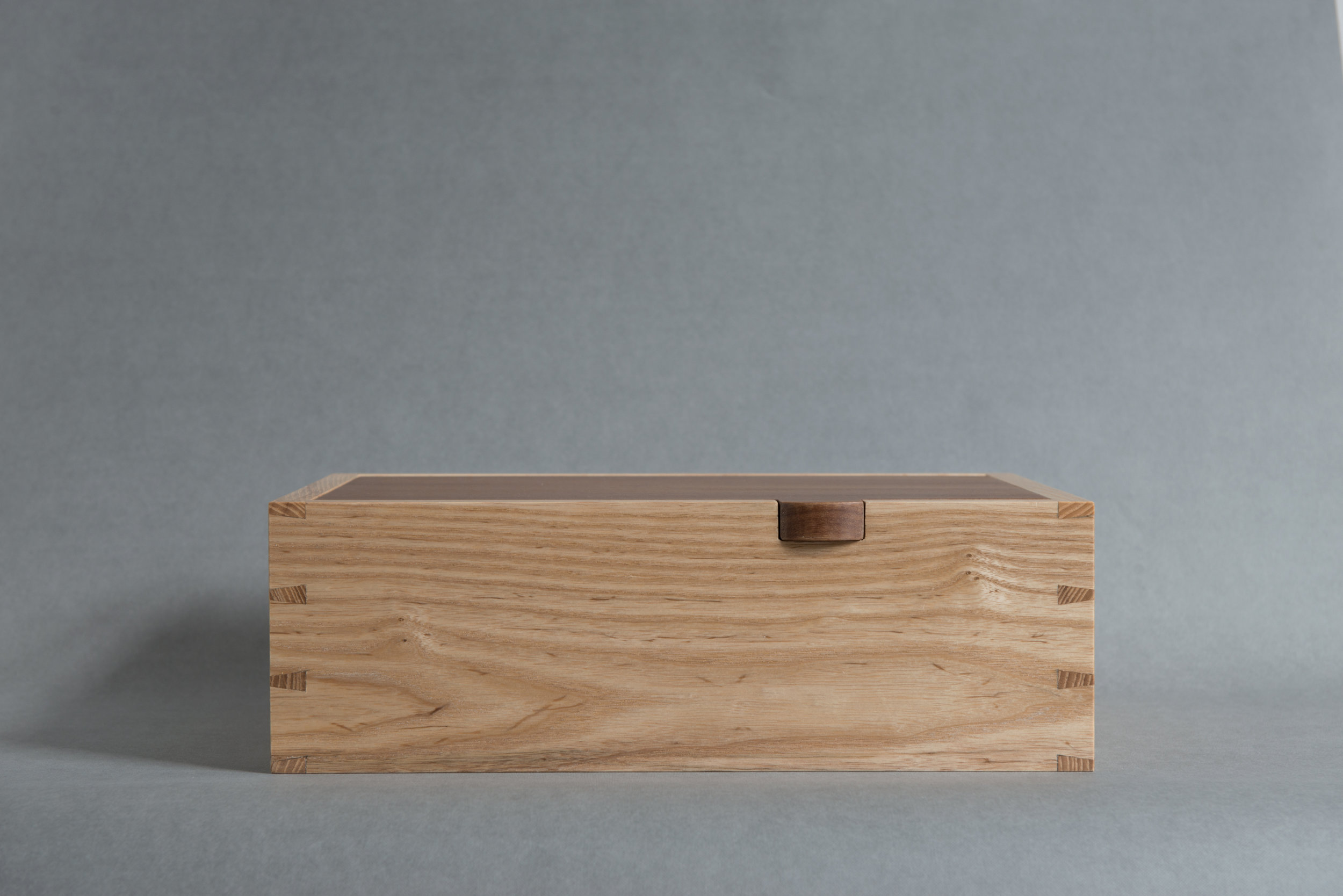 jewellery box closed lid